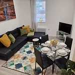 Peaceful 1- Bedroom Apartment